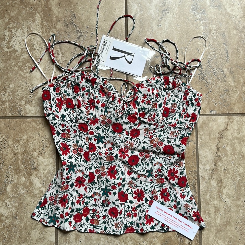 Realisation Par the Ana Top in white batik floral